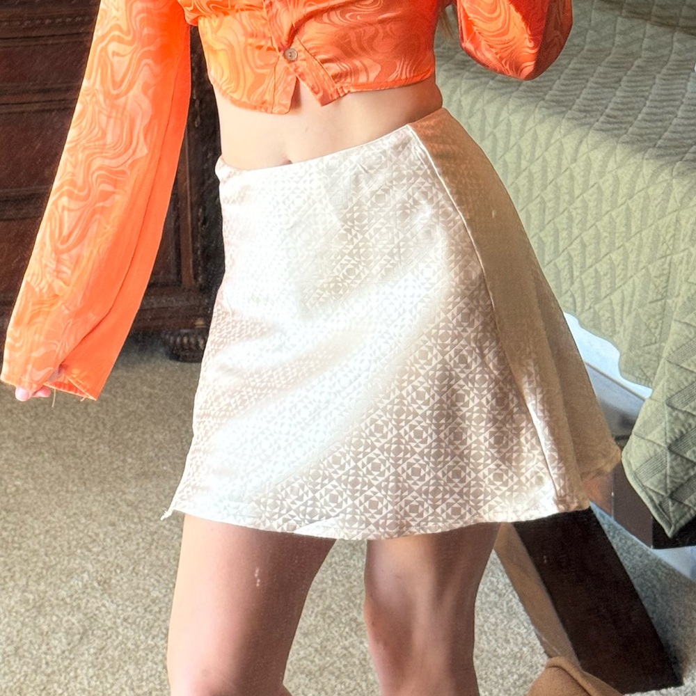 Cream Satin Style Mini Skirt